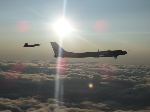 ▲▼ 俄Tu-95轟炸機飛近阿拉斯加，美加出動戰機攔截。（圖／翻攝自臉書／North American Aerospace Defense Command）