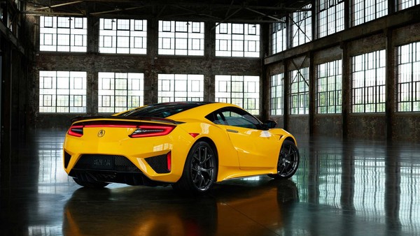 ▲493萬起！Honda「東瀛法拉利」NSX油電超跑新增Spa Yellow經典色。（圖／翻攝自Honda）
