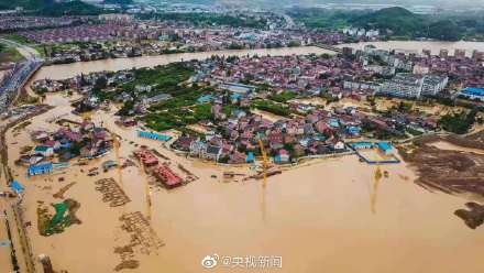 ▲利奇馬颱風重創大陸，安徽宣城被淹。（圖／翻攝自微博）
