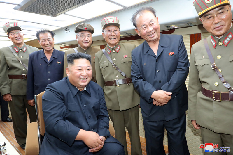 ▲▼金正恩10日指導北韓新武器試射。（圖／朝中社）