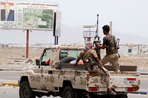 葉門分離武裝部隊占領亞丁「控制總統府」　政府定調政變