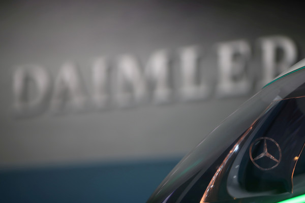▲德國政府將針對「柴油門」事件對Daimler汽車集團進行罰款，金額高達8-10億歐元。（圖／路透）