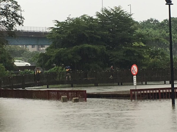 ▲▼彰化景觀公園淹水。（圖／翻攝臉書）