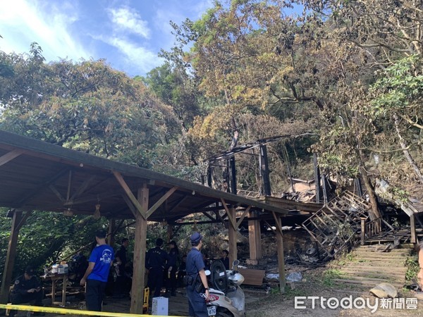 ▲▼ 優人神鼓山唱劇場（排練場）大火，「護團神樹」默默守護。（圖／記者林育綾攝）