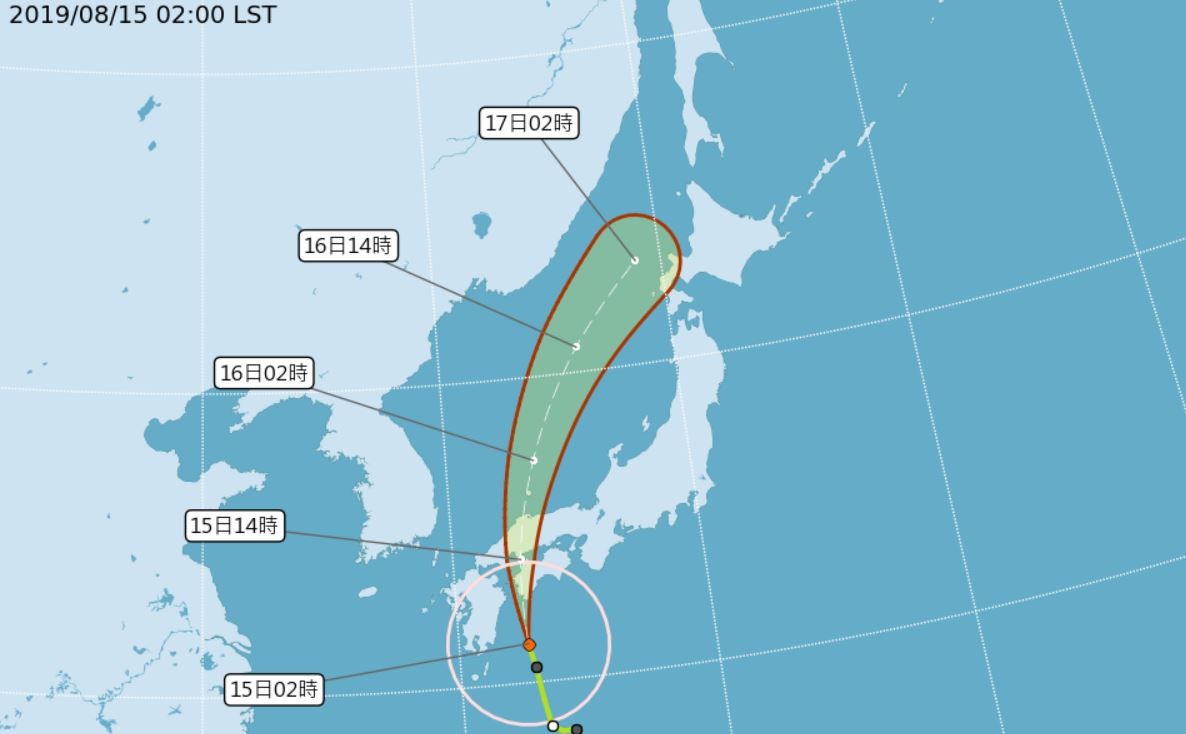 ▲▼輕度颱風柯羅莎正以每小時26公里速度朝日本方向前進。（圖／中央氣象局）