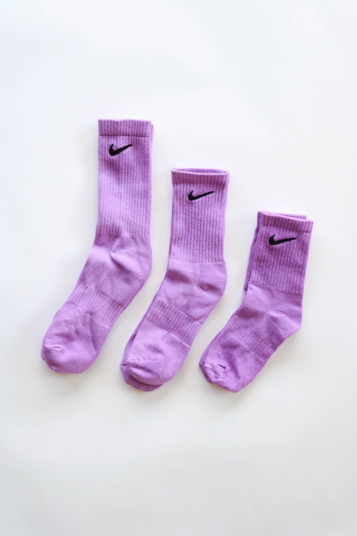 ▲顏色長襪。（圖／翻攝自OWAISHSB、Nike、Adidas）