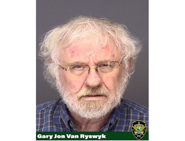 ▲▼美國佛州74歲男子萊斯維克（Gary Van Ryswyk）把網友的睪丸割下來。（圖／翻攝自 Highlands County Sheriff`s Office） 