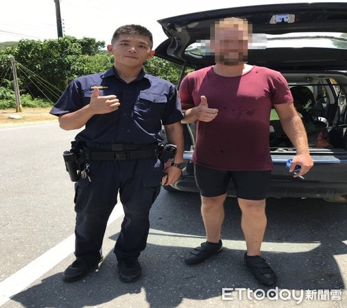 ▲屏東縣恆春警分局旭海所員警助法籍旅客Joe圓環台旅遊夢想             。（圖／記者陳崑福翻攝）