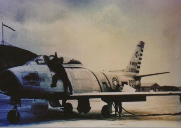 ▲▼F-86軍刀機（F-86 Sabre）。（圖／翻攝自維基百科）