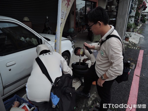 ▲台南市確診本土登革熱病例數20例，台南地區受白鹿颱風影響，有大雨情形，請民眾於降雨過後儘速清除積水容器，避免孳生病媒蚊，並做好防蚊措施。（圖／記者林悅翻攝，下同）