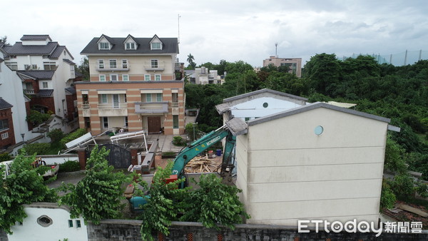 ▲李佳芬農舍6月自行拆除空拍畫面。（圖／《ETtoday新聞雲》資料照，以下同）