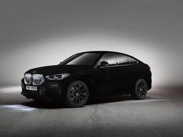 ▲BMW「VBX6」科技暗黑版，法蘭克福車展亮相。（圖／翻攝BMW）