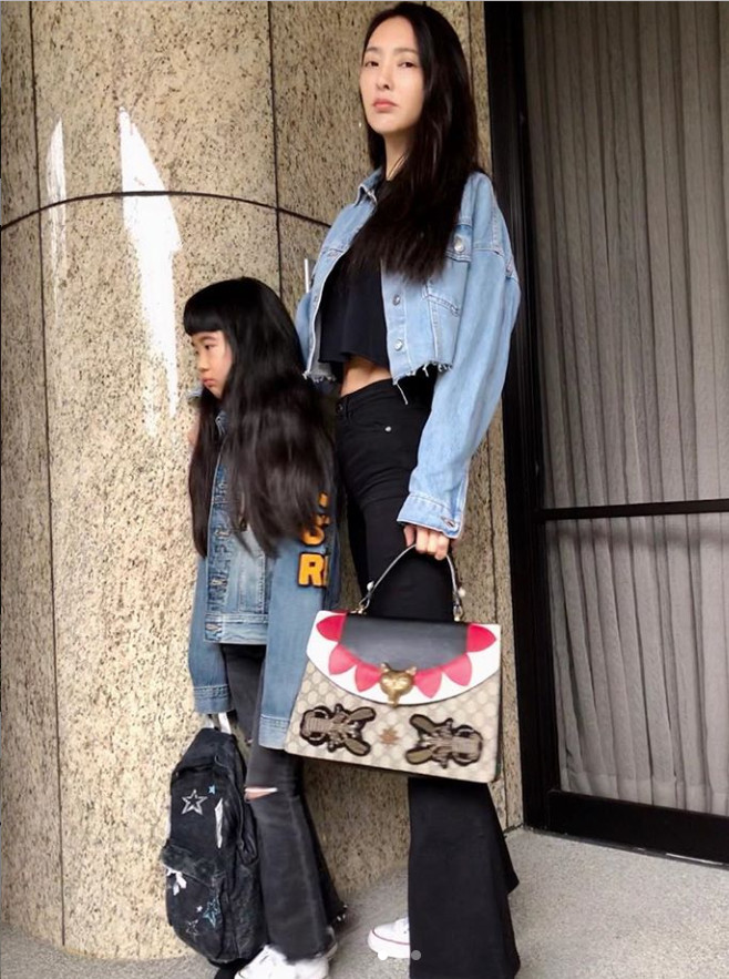 ▲▼吳速玲素顏上節目。（圖／翻攝自IG／5400wu）