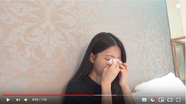 ▲MAY在旅行的最後一天流下了不捨的淚水。（圖／翻攝YouTube／MAY 五月）