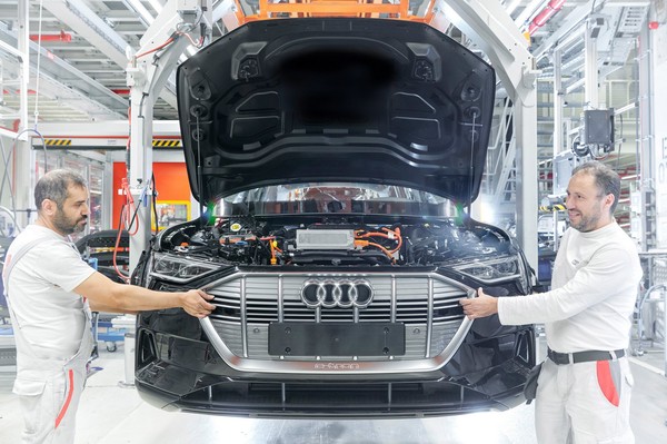 ▲Audi與大陸比亞迪汽車正在協議，將由後者擔任鋰電池供應商。（圖／翻攝自Audi）