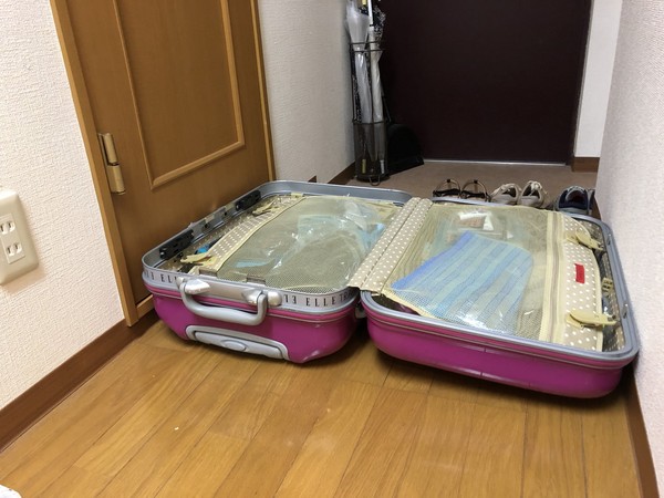 ▲▼日本女網友分享行李箱監禁事件遭遇。（圖／翻攝自Twitter／@mana_h_816）