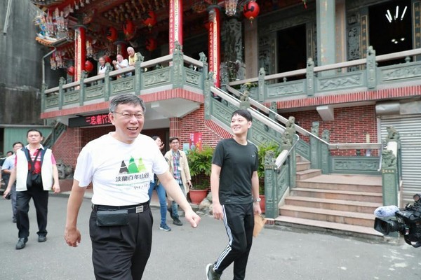 戴于文出任北市府新任發言人，將協助市長柯文哲對外發言工作。（取自戴于文臉書）