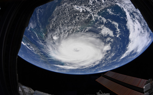 ▲▼ 國際太空站2日在推特分享颶風多利安的身影。（圖／翻攝自推特@Intl. Space Station）