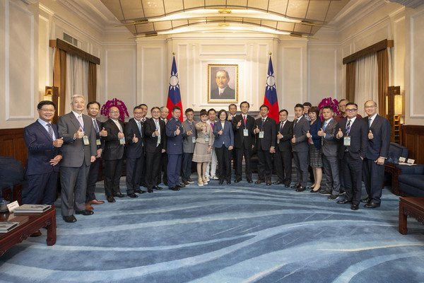 ▲▼總統蔡英文接見敬軍企業團體。（圖／總統府提供）