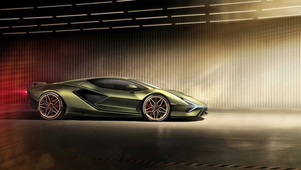 ▲藍寶堅尼（Lamborghini）新油電超跑Sian亮相。（圖／翻攝自Lamborghini）