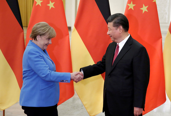 ▲▼德國總理梅克爾（Angela Merkel）2018年5月24日在北京會面中國國家主席習近平。（圖／路透）