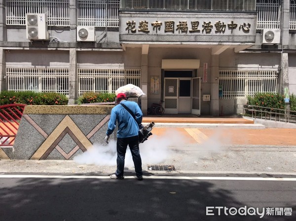 ▲▼花蓮試辦撲殺引誘推拉法來解決小黑蚊肆虐，選定花蓮市、吉安鄉共62村（里）做為小黑蚊防治示範區，並實施全面殘效性噴藥。（圖／花蓮縣政府提供）