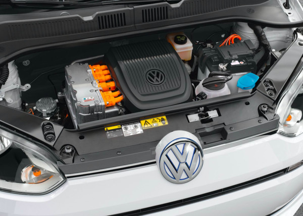 ▲福斯「庶民電動車」e-Up迎改款　加大鋰電池還降價。（圖／翻攝自Volkswagen）