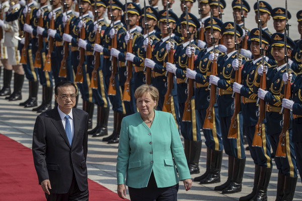 ▲▼德國總理梅克爾（Angela Merkel）會晤中國國務院總理李克強。（圖／達志影像／美聯社）
