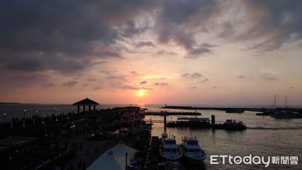 ▲「中秋月圓柚見民歌」音樂會 淡水漁人碼頭夏夜開唱。（圖／新北市漁業處提供）