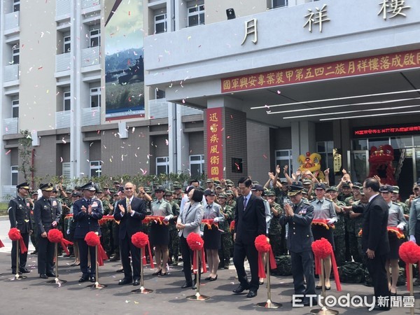 ▲蔡英文出席「國軍興安專案陸軍裝甲第五四二旅月祥樓落成啟用典禮」。（圖／記者林銘翰攝）