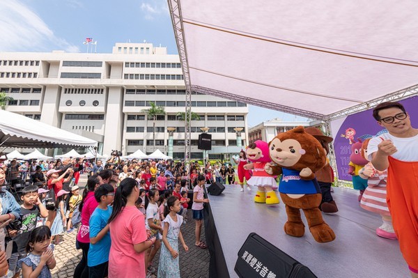 ▲市府前廣場14、15日成桃園運動村，提供賽事體驗。（圖／市府提供）