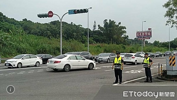 ▲今年中秋連續假期，台南市警局運用大數據分析交通事故發生原因及地點與時段，修正交通崗勤務適當位置，維持中秋連假外出出遊及風景區與各主要道路交通順暢。（圖／記者林悅翻攝，下同）