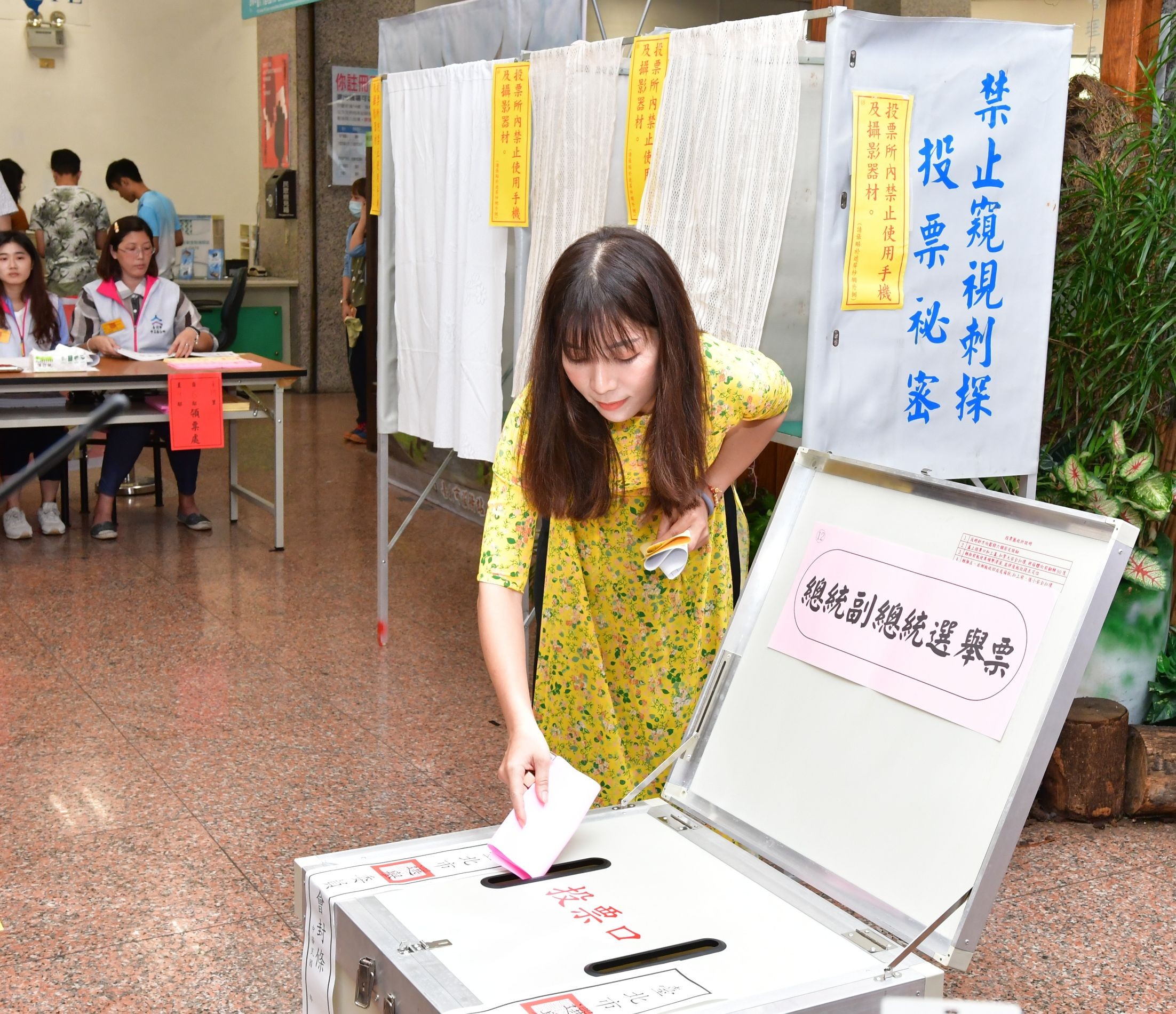 ▲▼新住民模擬投票體驗。（圖／內政部提供）