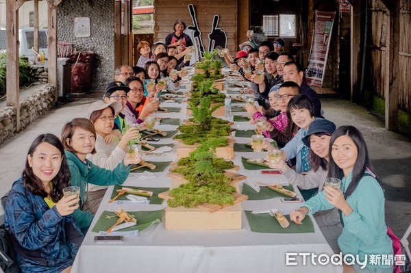 ▲▼今年每一場餐桌旅行，都以歌謠呼應部落餐食與特有文化，讓餐桌故事串起了六感體驗，豐富的部落故事。（圖／縱管處提供，下同）