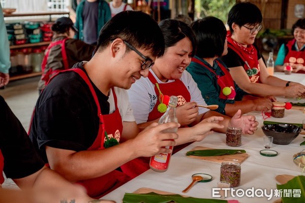 ▲▼今年每一場餐桌旅行，都以歌謠呼應部落餐食與特有文化，讓餐桌故事串起了六感體驗，豐富的部落故事。（圖／縱管處提供，下同）