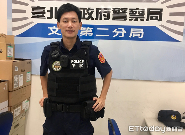 ▲文山二警分局景美所警員細心調查，化解這場離奇騎錯機車糾紛。（圖／記者張君豪翻攝）