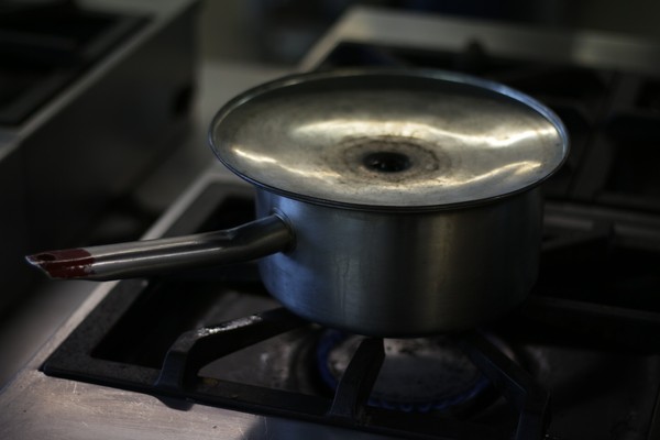 ▲▼鐵鍋,湯鍋,鍋子。（圖／取自免費圖庫pixabay）