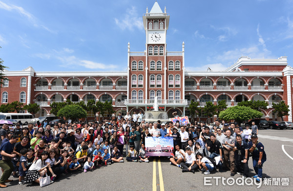 ▲台南市長榮中學舉辦「把愛拚回來」活動，與校友們歡度134歲生日。（圖／記者林悅翻攝，下同）