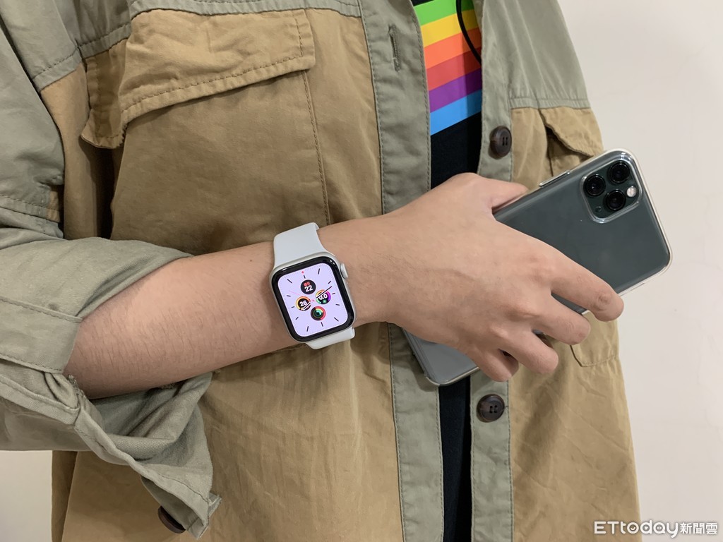 ▲▼Apple Watch Series 5開箱。（圖／記者邱倢芯攝）