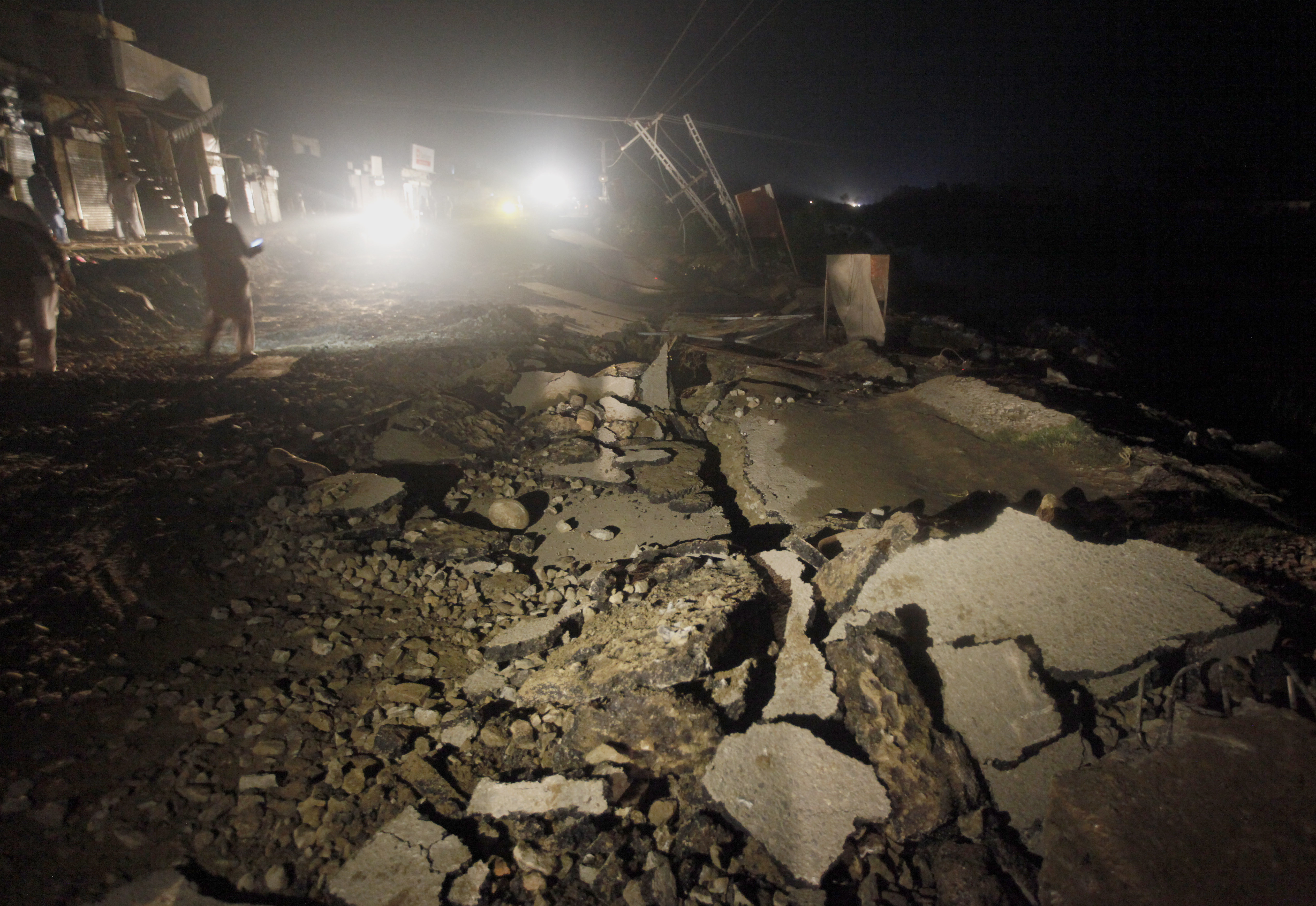 ▲▼巴基斯坦東北部5.8淺層強震。（圖／達志影像／美聯社）