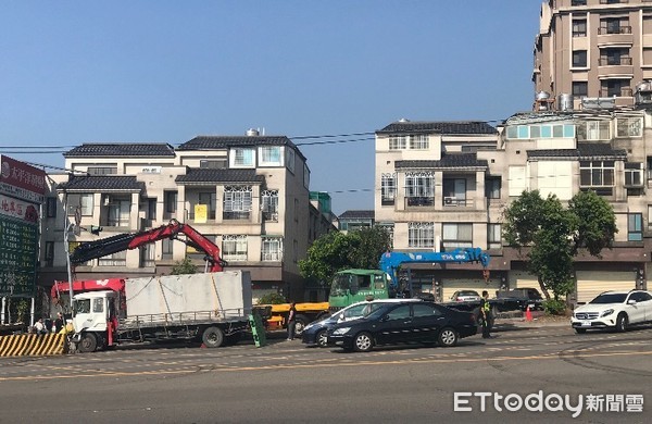 ▲▼台中沙鹿車禍。（圖／記者陳玉翻攝）