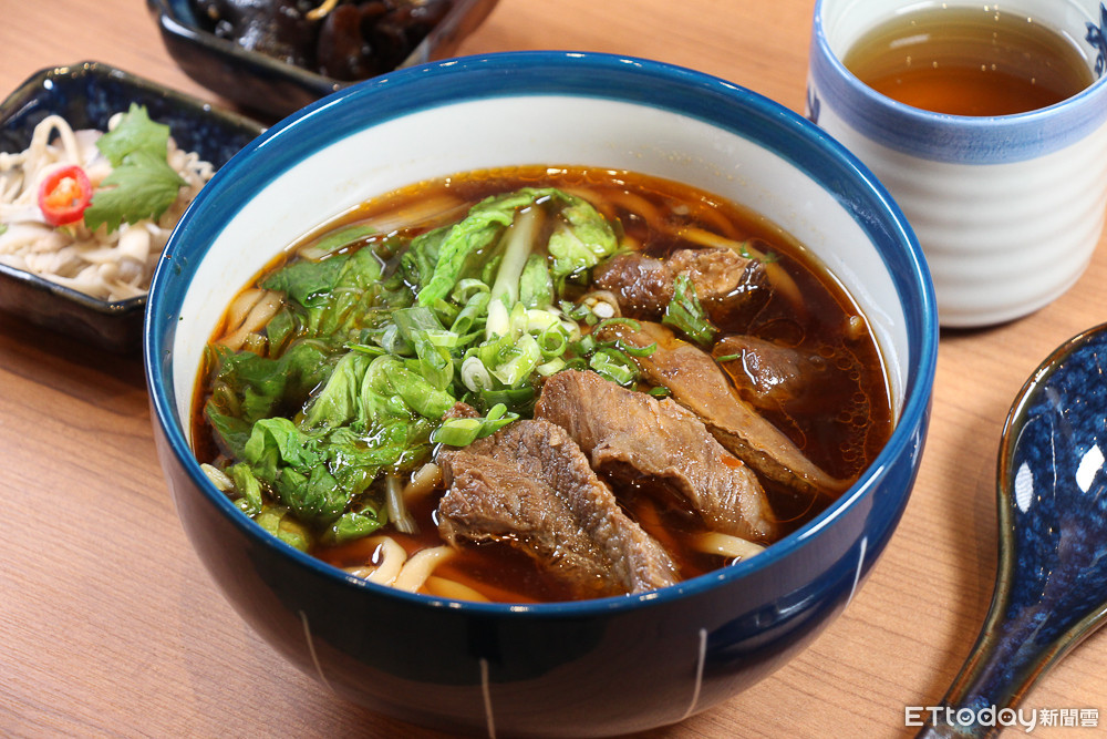 三商巧福「超重瓷湯匙」30年不換 真相曝光網狂讚:有良心