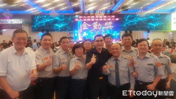 ▲▼新北市金勤獎，林口分局6義警榮獲殊榮。（圖／記者陳豐德翻攝）