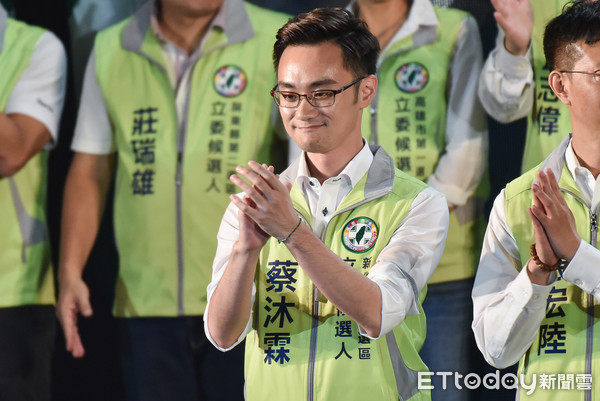 對手深耕30餘年　蔡沐霖「直搗深藍鐵票倉」：要選就要選本島最硬！ | E