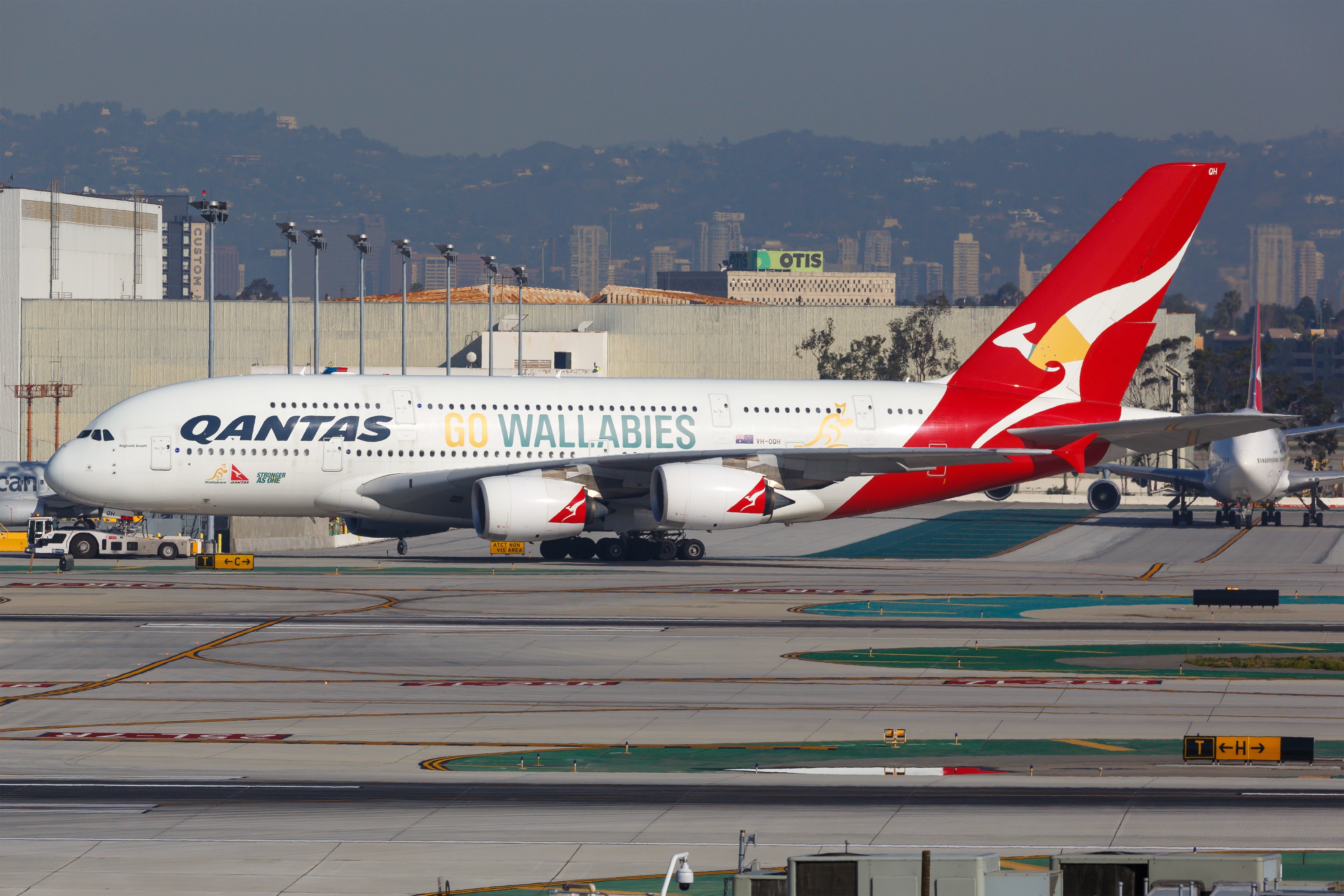 ▲▼澳洲航空（Qantas）空中巴士A380。（圖／達志影像／美聯社）
