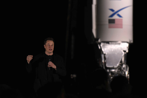▲▼ 2019年9月28日，SpaceX執行長馬斯克（Elon Musk）介紹新一代火箭「星艦」（Starship）。（圖／路透）