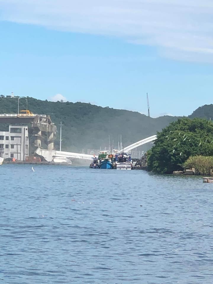 宜蘭南方澳跨海大橋斷了（圖／翻攝宜蘭知識+）