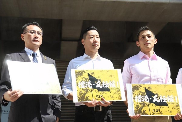 洪慈庸、陳柏惟、林昶佐、吳怡農過去早已在不同議題上串連合作。（洪慈庸、林昶佐提供）