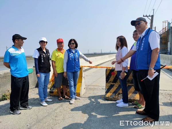 ▲台西N13號橋,判定為海砂橋,鄉公所1日緊急封閉 。（圖／記者傅誠攝）