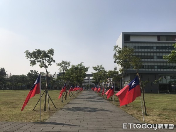 ▲鳳山行政中心          。（圖／記者洪靖宜攝）